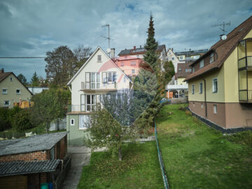 Schmuckes Haus zum Renovieren, 70771 Leinfelden-Echterdingen, Einfamilienhaus